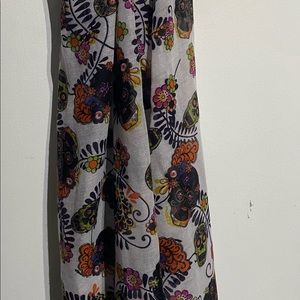 Scarfs~Sugar Skulls~Day of the Dead~Black & White Preowned (2)